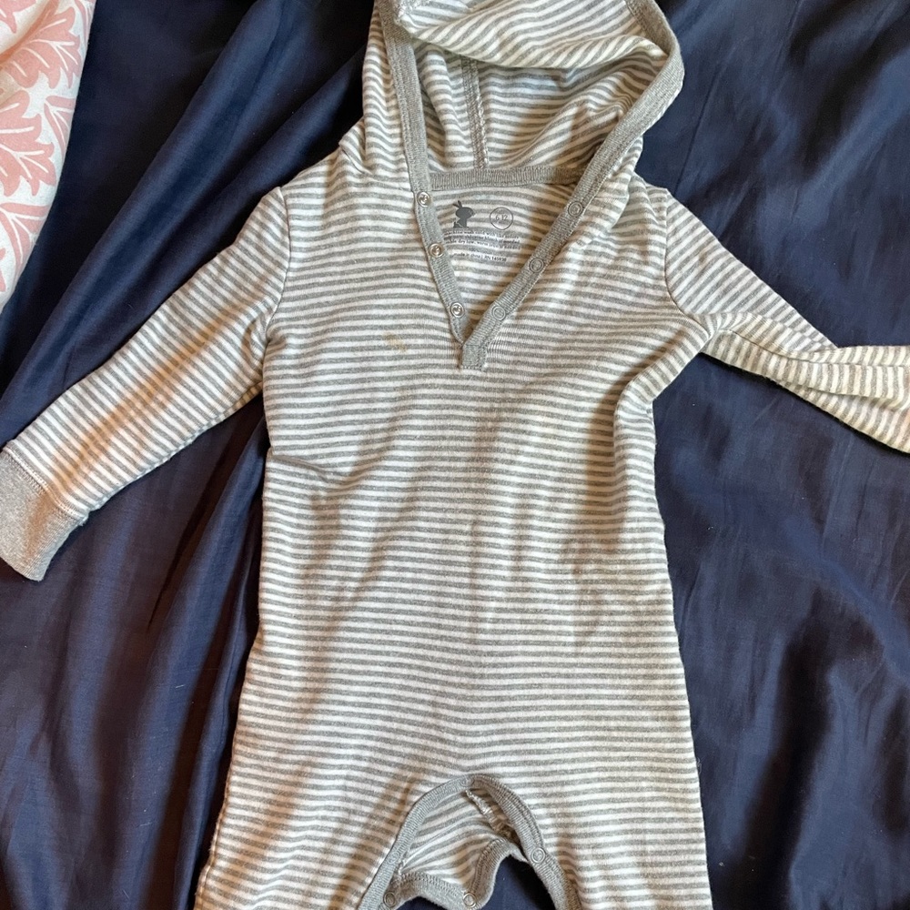 PRIMARY HOODED PLAYSUIT 🌈